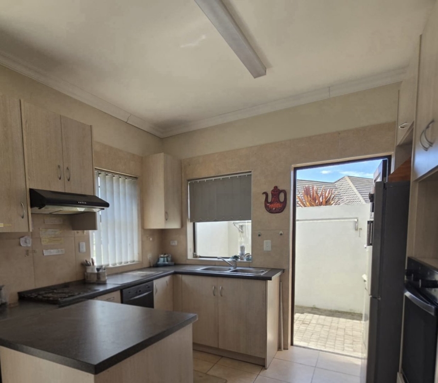 2 Bedroom Property for Sale in Blue Mountain Village Western Cape